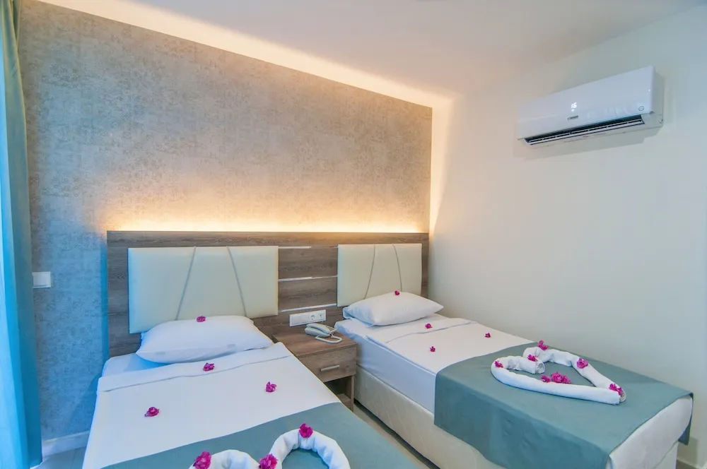 Standard Tek Büyük veya İki Ayrı Yataklı Oda