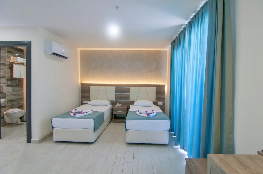 Standard Tek Büyük veya İki Ayrı Yataklı Oda