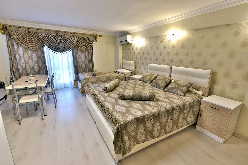 Deluxe Triple Room With Sea View