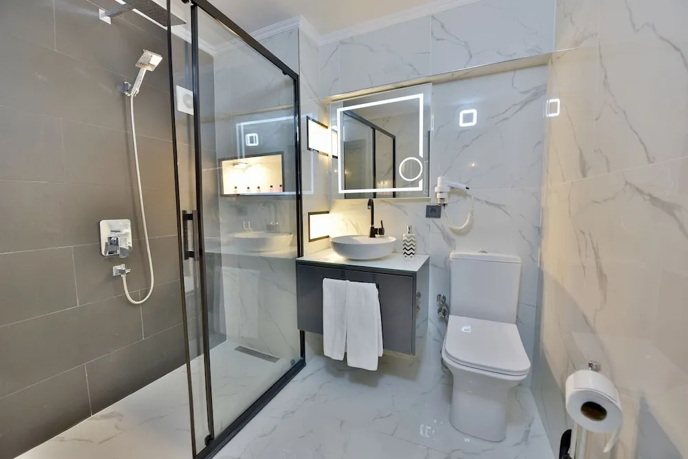 Deluxe Triple Room With Sea View