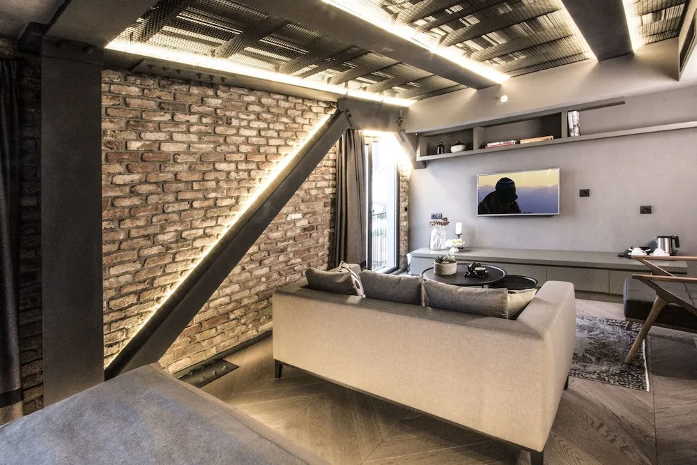 Loft Suite
