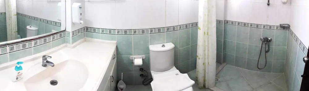 Comfort Üç Kişilik Oda, Bahçe Manzaralı