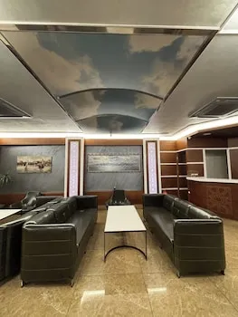 Gold Hotel