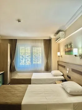 Gold Hotel
