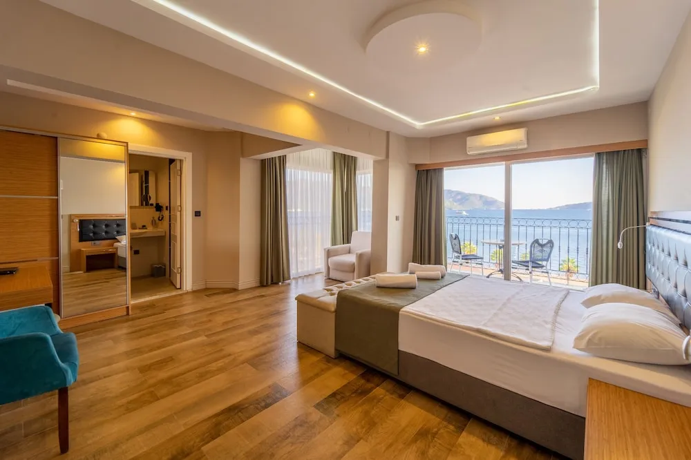 Deluxe Tek Büyük Yataklı Oda