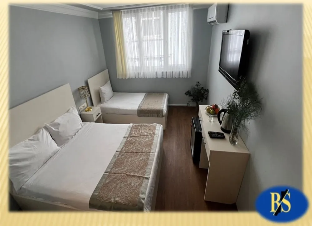 Standard Tek Büyük veya İki Ayrı Yataklı Oda