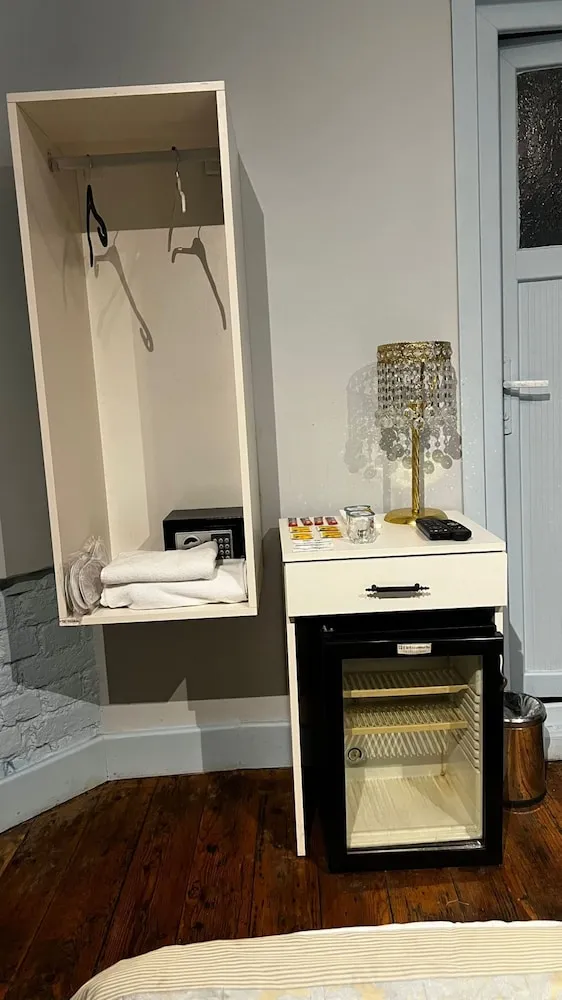 Standard Tek Büyük veya İki Ayrı Yataklı Oda