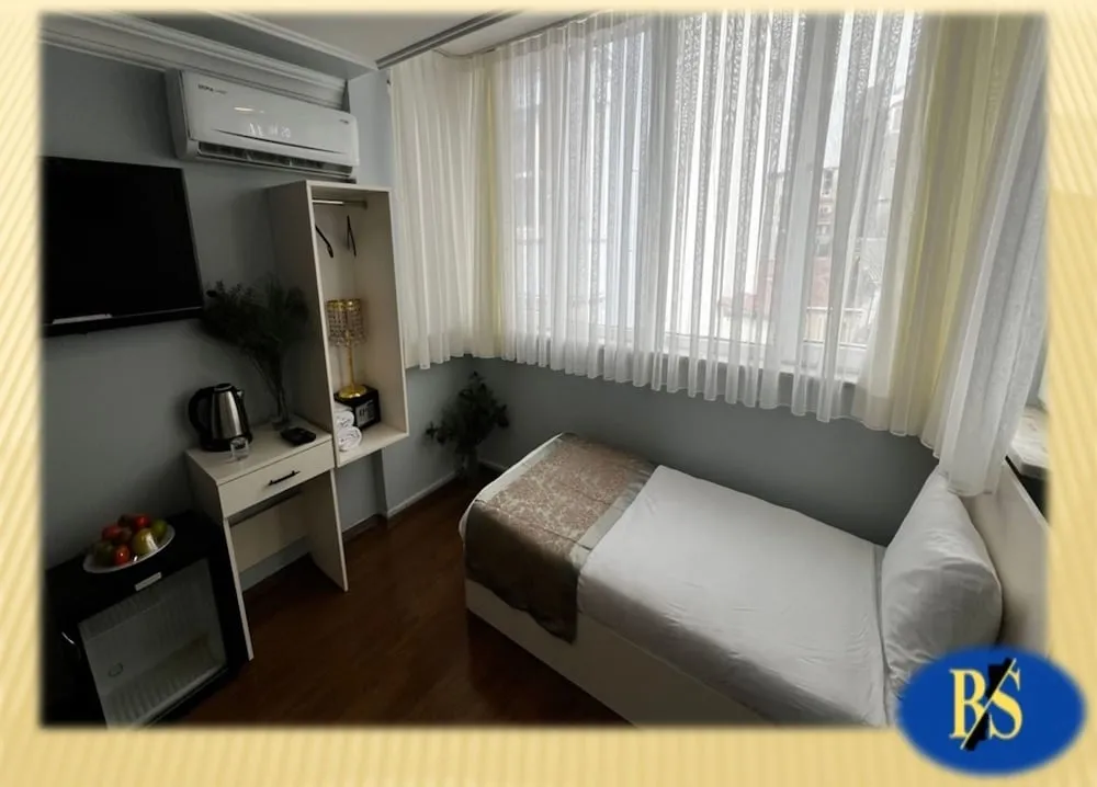 Standard Tek Büyük veya İki Ayrı Yataklı Oda