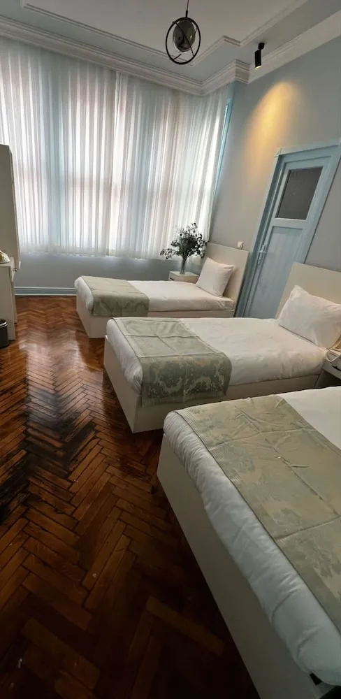 Standard Üç Kişilik Oda