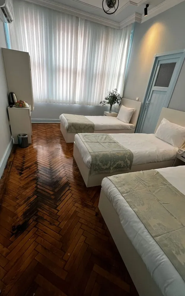 Standard Üç Kişilik Oda