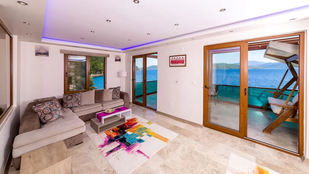 Apart Daire, Deniz Manzaralı