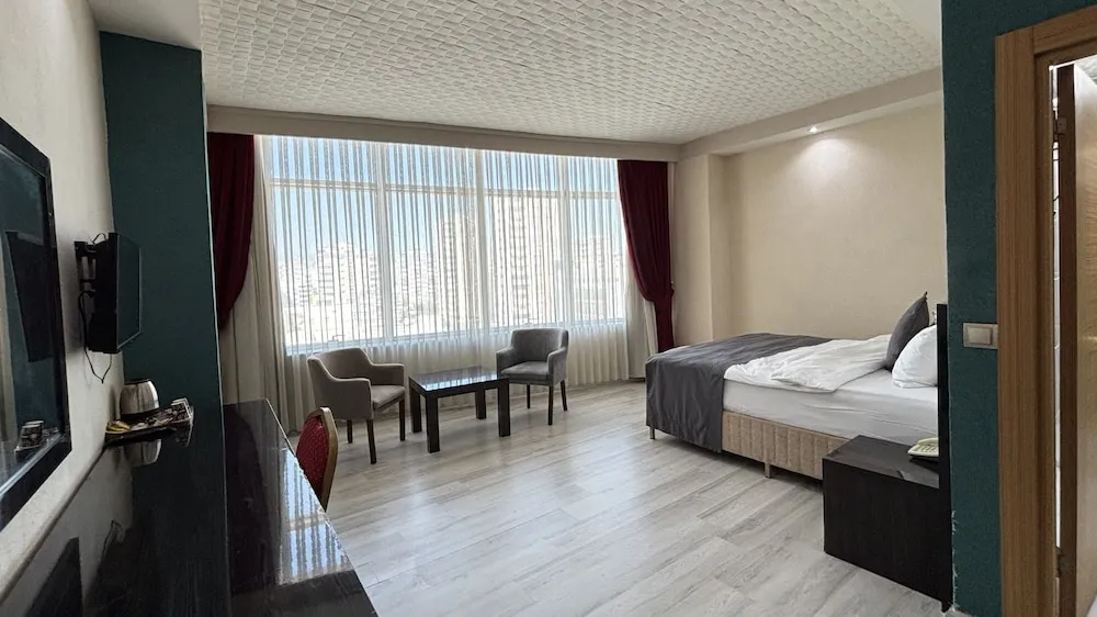 Standard Tek Büyük veya İki Ayrı Yataklı Oda