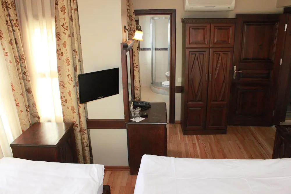 Standard Üç Kişilik Oda, Şehir Manzaralı