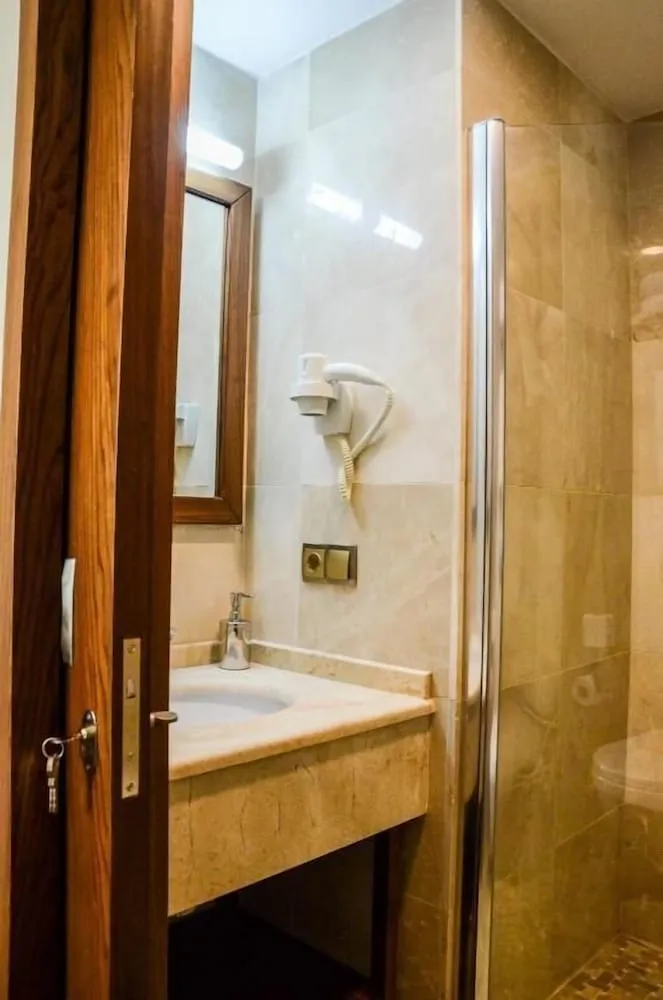 Deluxe Oda, 1 Yatak Odası, Banyolu/Duşlu