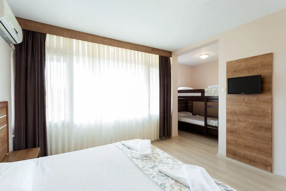 Deluxe Dört Kişilik Oda, 1 Yatak Odası, Deniz Manzaralı