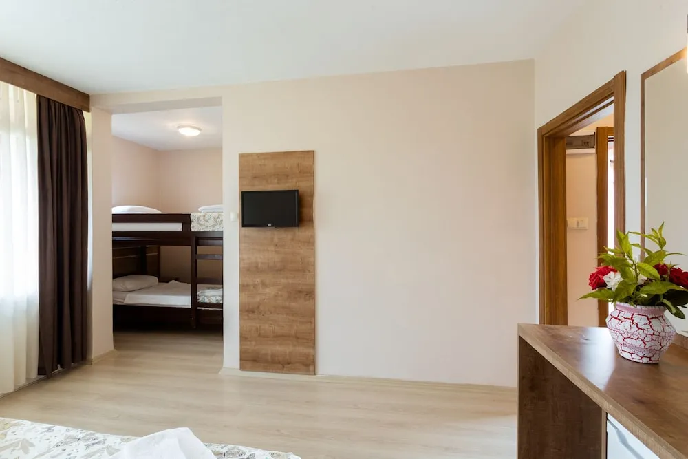 Deluxe Dört Kişilik Oda, 1 Yatak Odası, Deniz Manzaralı