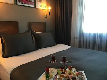 Hotel Cinnah