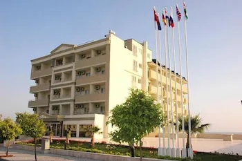 Hera Beach Hotel