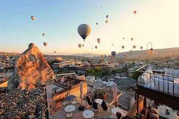 Bedrock Cave Hotel - Yetişkin Oteli
