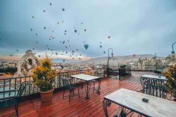 Bedrock Cave Hotel - Yetişkin Oteli
