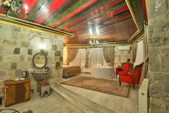 Bedrock Cave Hotel - Yetişkin Oteli