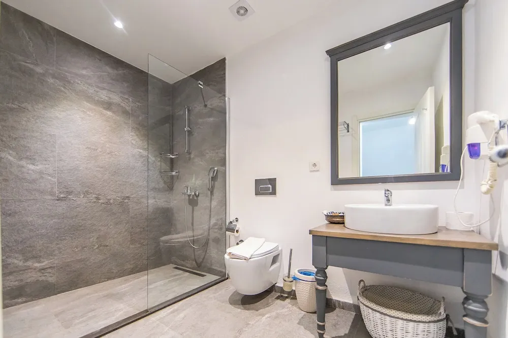 Standard Üç Kişilik Oda