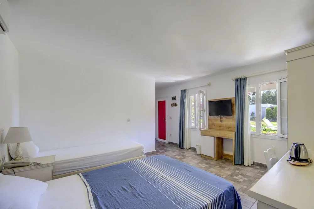 Standard Üç Kişilik Oda