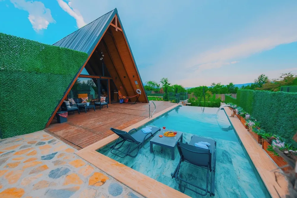 Deluxe Bungalov