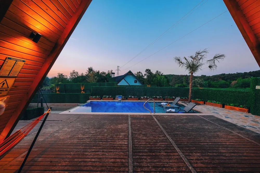 Deluxe Bungalov
