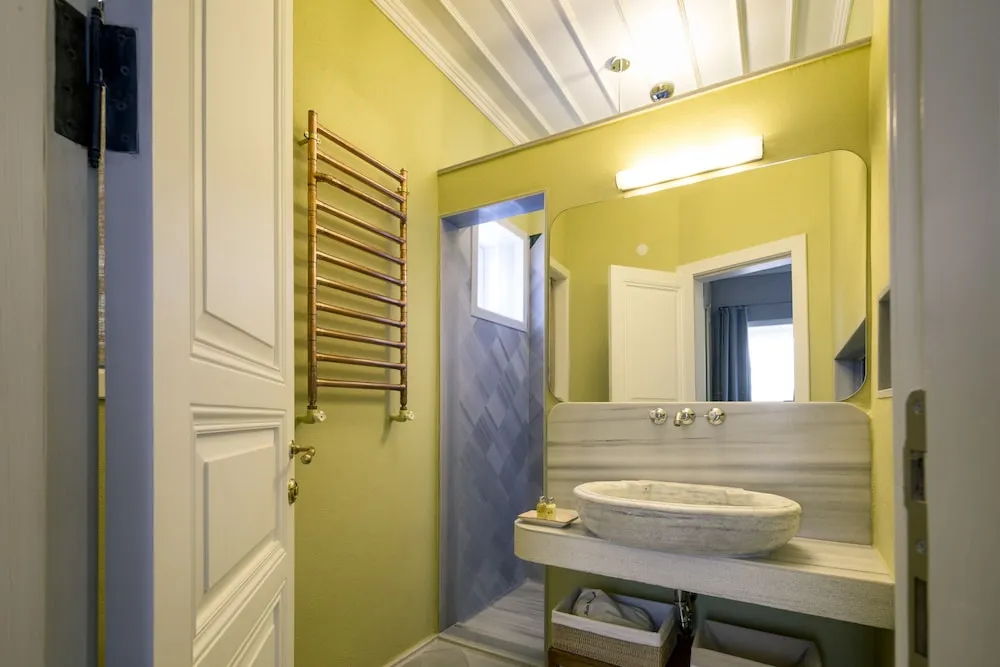 Deluxe Tek Büyük Yataklı Oda, Balkon