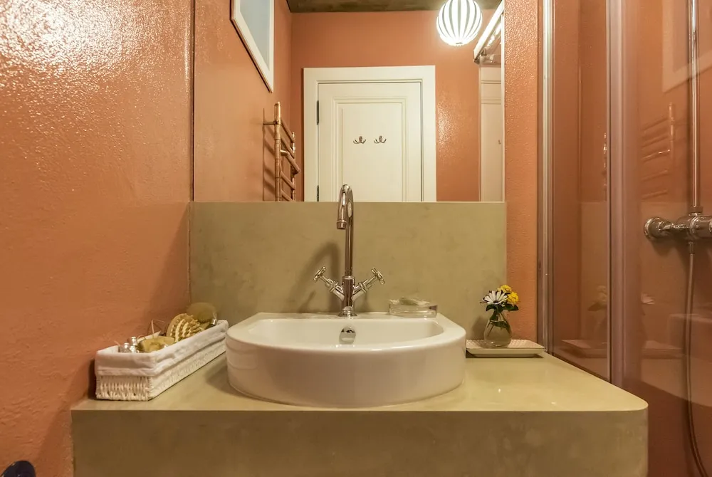 Deluxe Tek Büyük Yataklı Oda, Bahçe Manzaralı