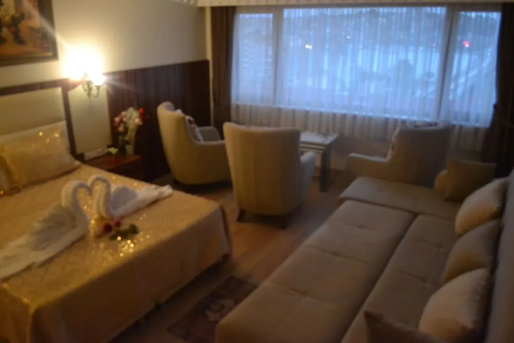Deluxe Dört Kişilik Oda, 1 Yatak Odası, Sigara İçilmez, Şehir Manzaralı