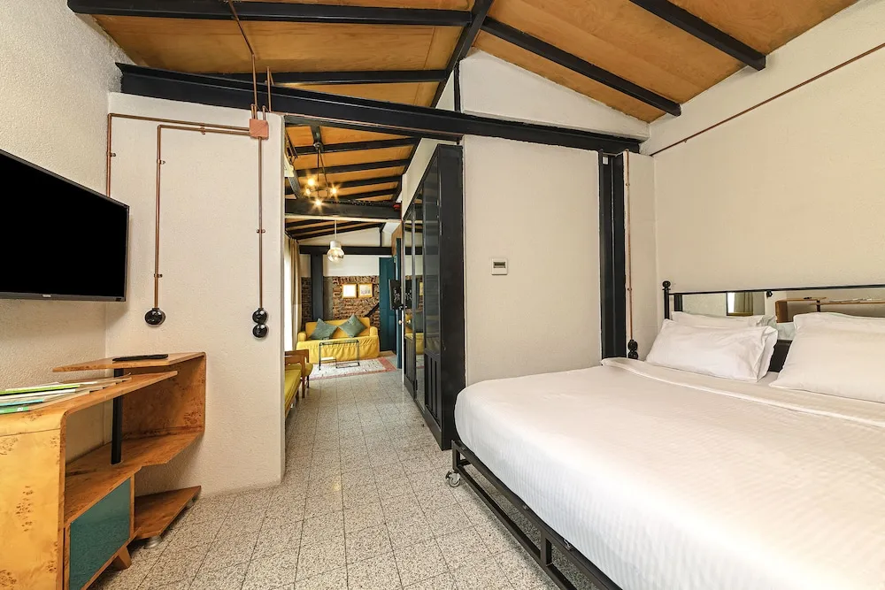 Desing Suite with Balcony