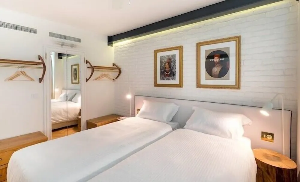 Deluxe Tek Büyük veya İki Ayrı Yataklı Oda