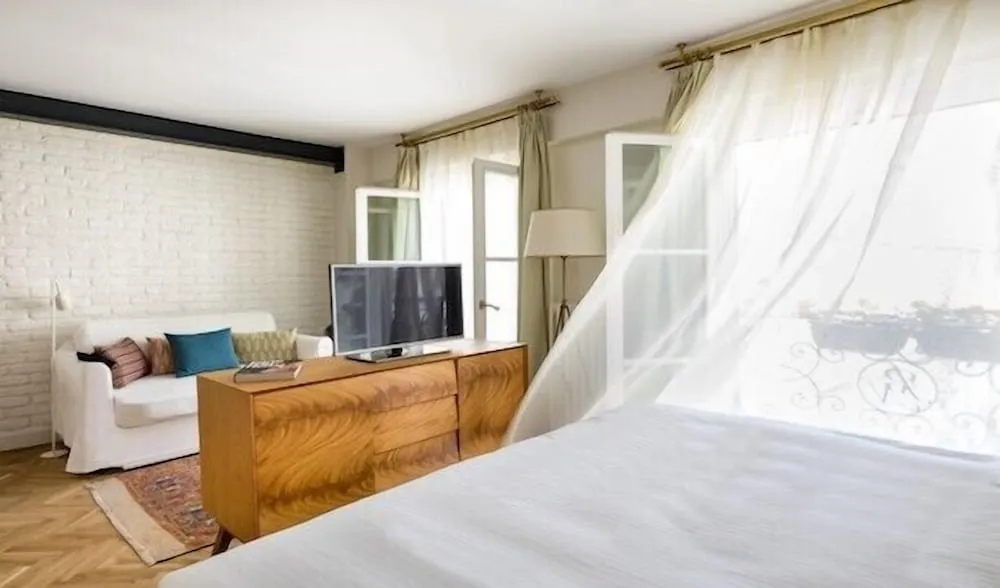 Deluxe Oda, Balkon