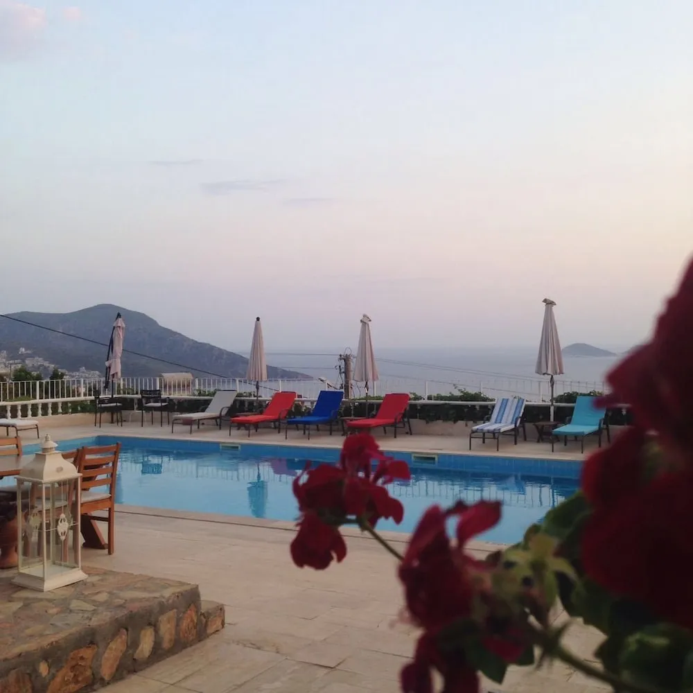 Lavender's Lodge Hotel