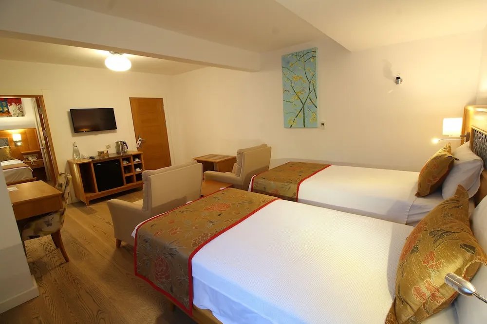 Deluxe Dört Kişilik Oda, 1 Yatak Odası