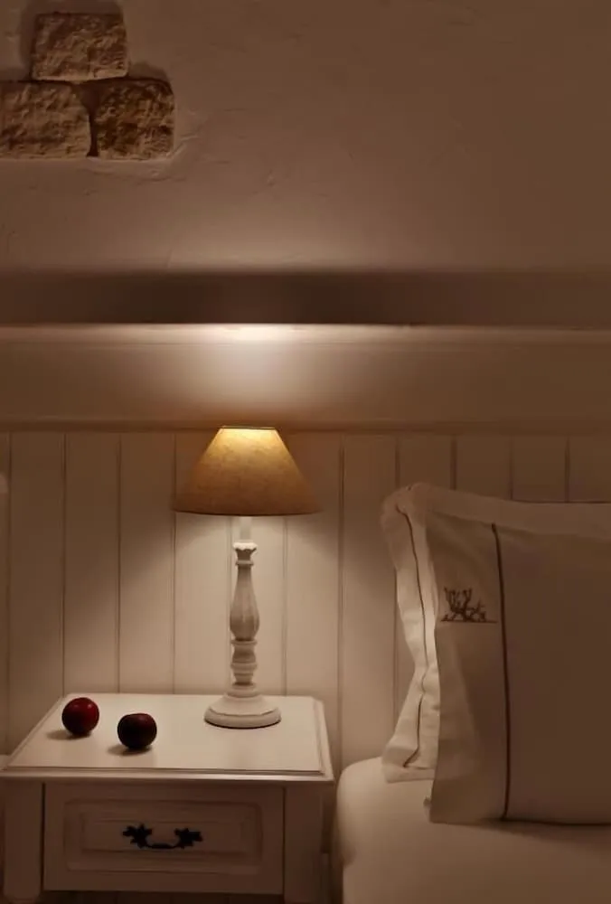 İki Ayrı Yataklı Oda (Upper Floor)