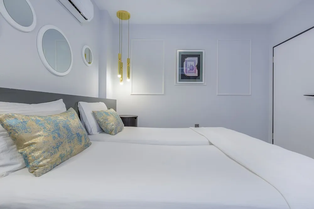 Superior Apartment (A Block)