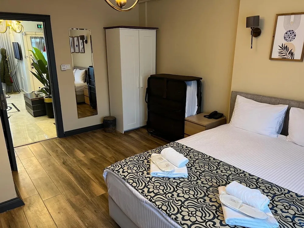 Double Room with Extra Bed - Lobby Floor