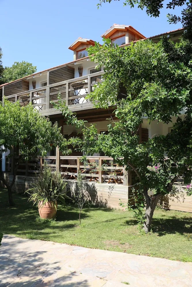 Family Süit, Bahçe Manzaralı (3 People )
