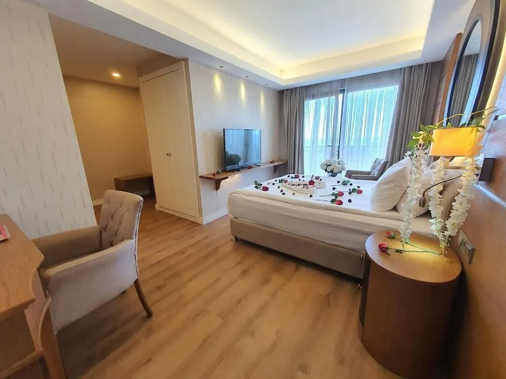 Deluxe Tek Büyük Yataklı Oda, Deniz Manzaralı