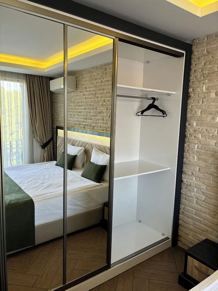 2 + 1 TERASLI DUBLEKS FAMILY SUIT