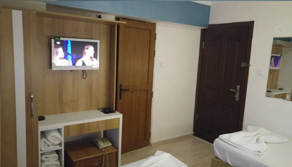 Tek Büyük veya İki Ayrı Yataklı Oda