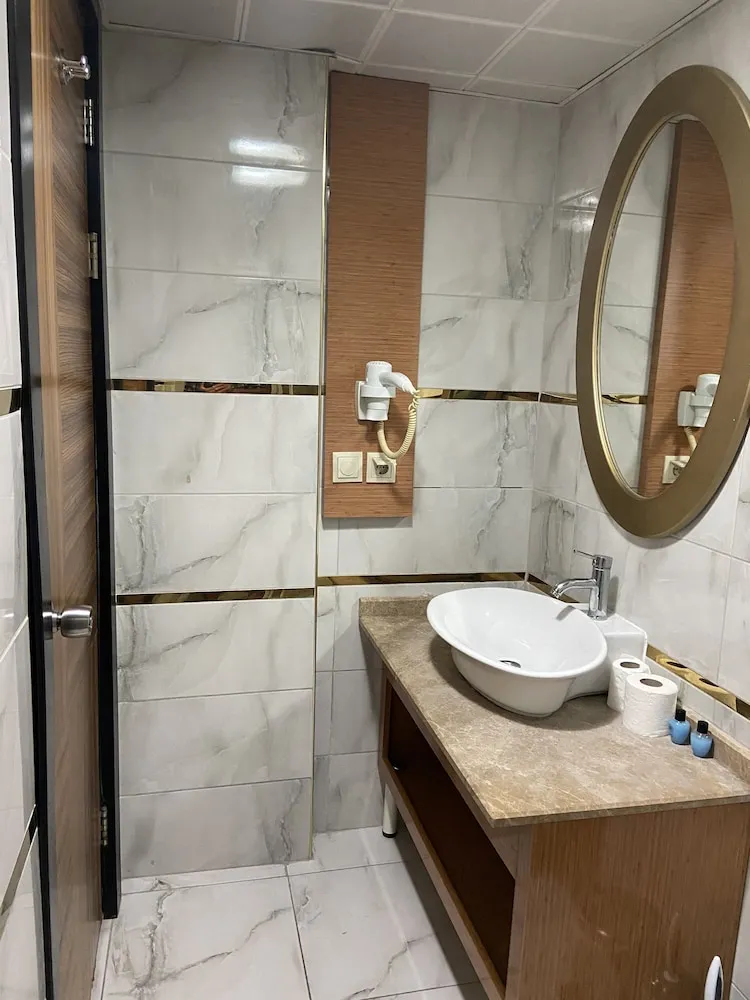 Standard Dört Kişilik Oda