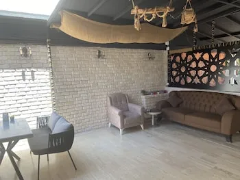 Serenity Suit Hotel