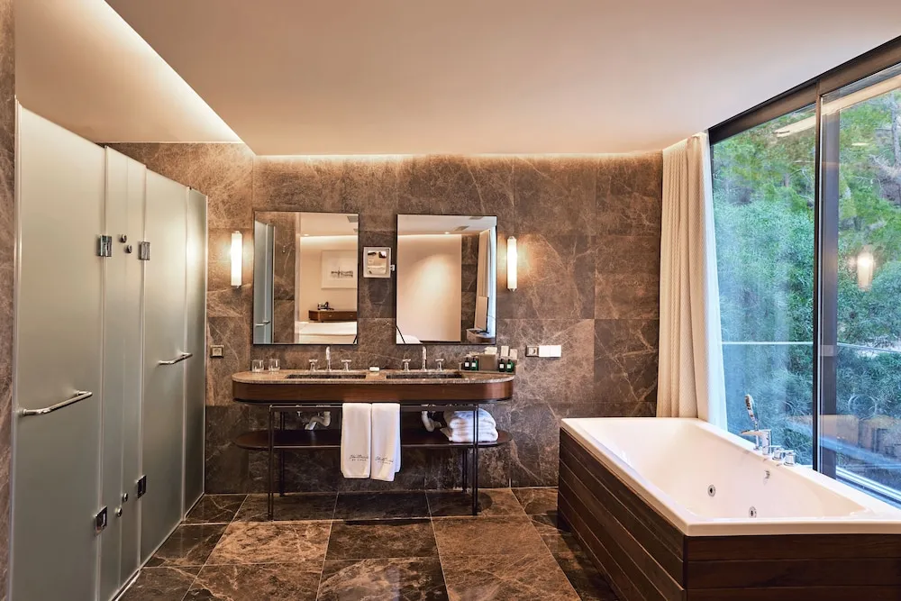 Premium Villa, 1 En Büyük (King) Boy Yatak