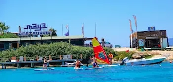 Maya Bistro Hotel Beach