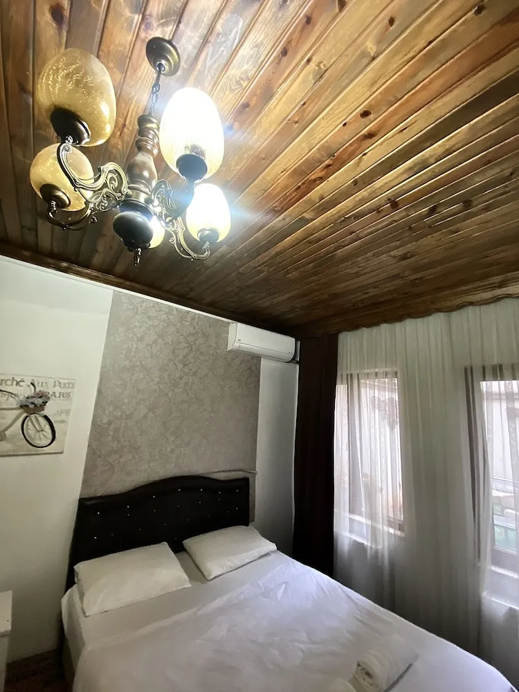 Deluxe Üç Kişilik Oda