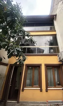 Yeşil Hotel